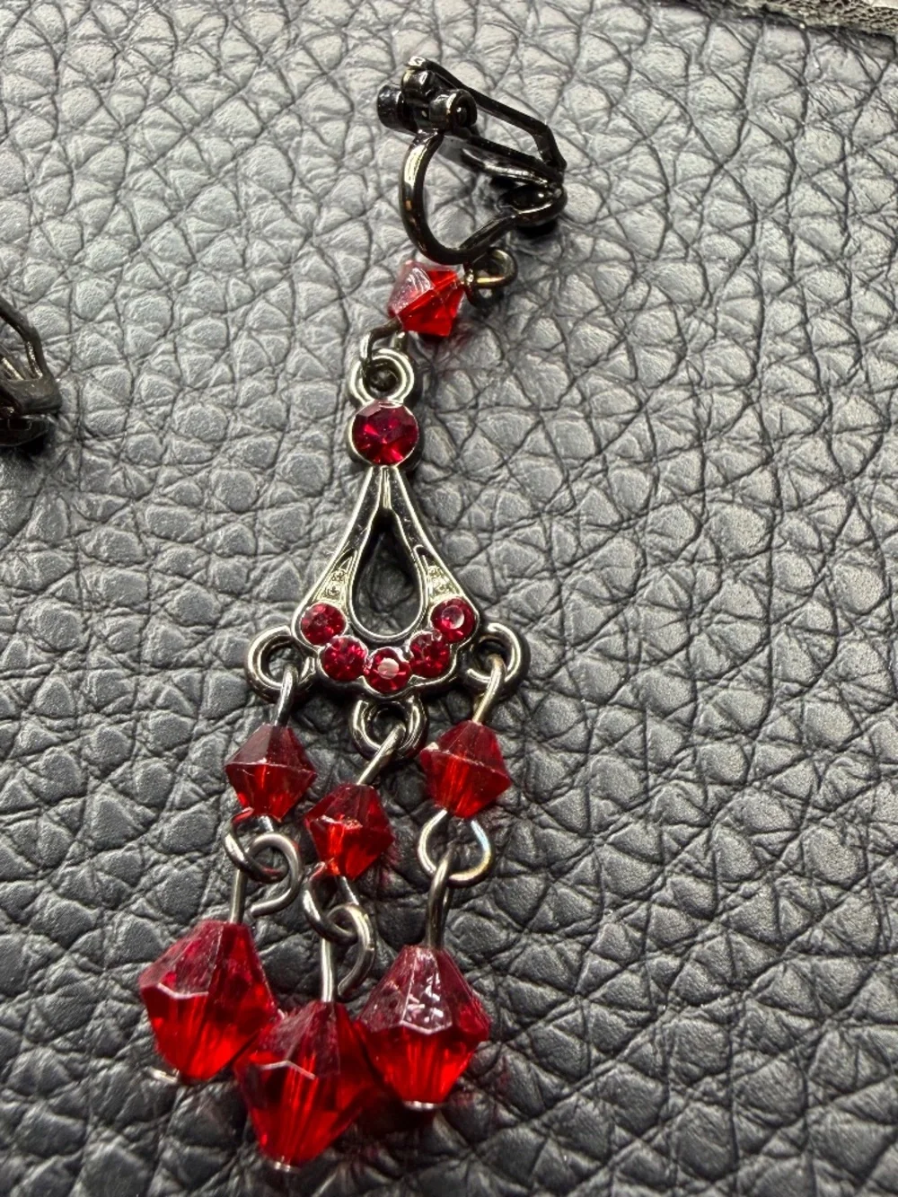 Vintage Victorian Style Red Crystal Rhinestone Chandelier Clip On Earrings 1.5